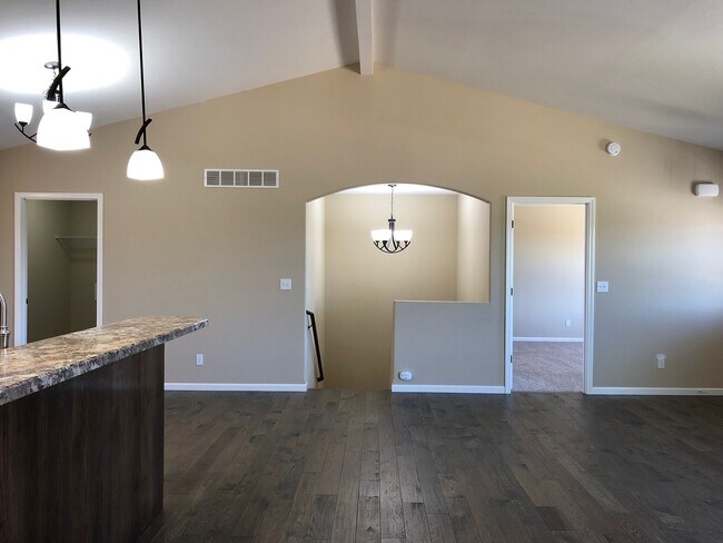 Building Photo - 4011 Westminister Dr
