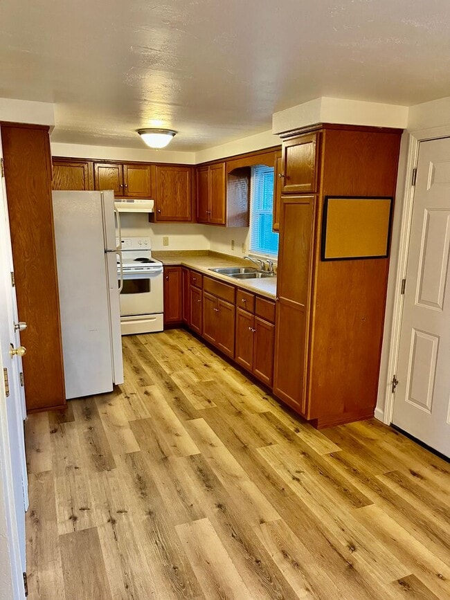 Building Photo - 1708-1712 Amy St