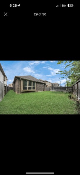 Building Photo - 17730 White Lightning Way