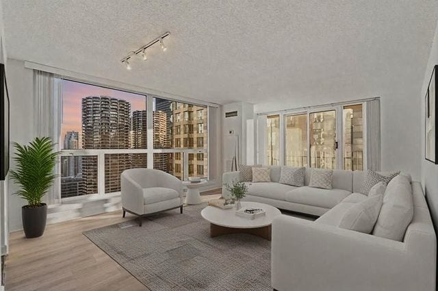 Building Photo - 200 N Dearborn St