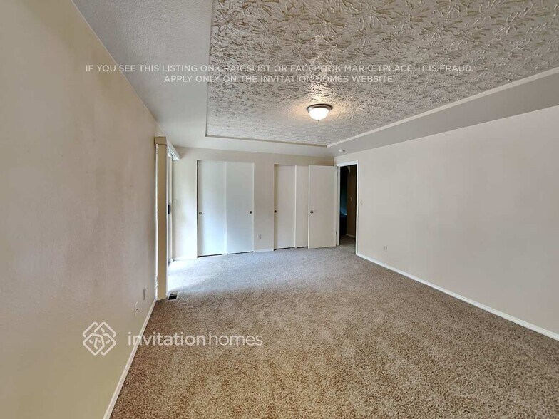 Building Photo - 6811 62nd Dr NE