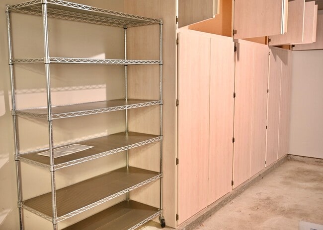 Building Photo - 10207 Wayward Wind Ln