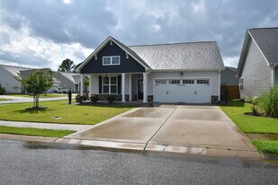 Building Photo - 3005 Primrose Ln