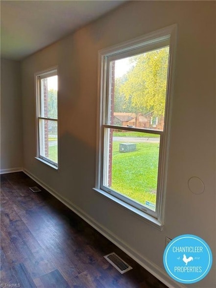 Building Photo - 6 Lord Foxley Ct