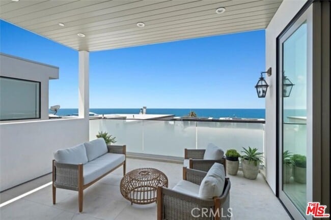 Building Photo - 505 Bayview Dr