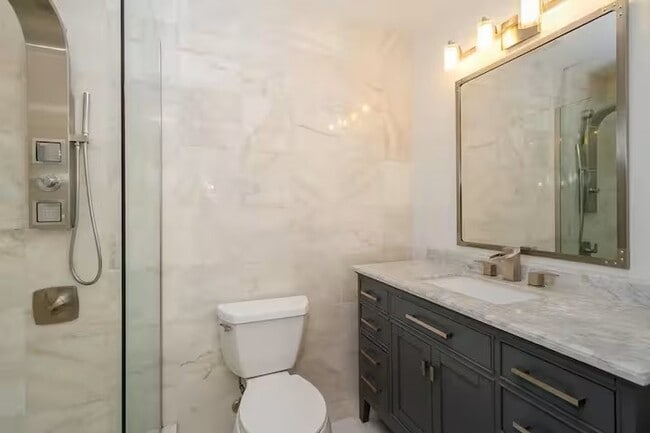 Building Photo - 4462 Cape Cod Dr