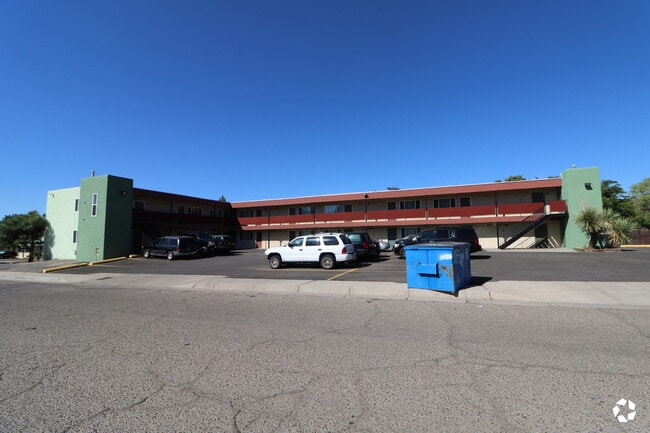 Building Photo - Las Vistas I