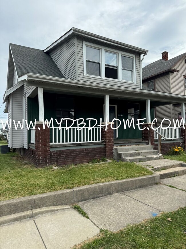 Building Photo - 950 Burgess St