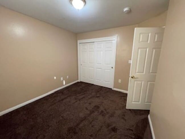 Building Photo - Northwest Home - ** Move In Special **