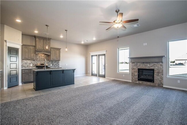 Building Photo - Beautiful 3 Bedroom 2 Bath Home With Storm...