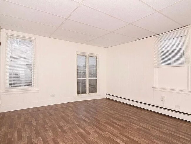 Building Photo - 108 Parkview Ln