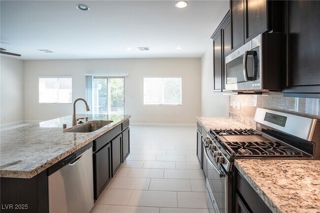 Building Photo - 9419 Sparkling Wing Ct