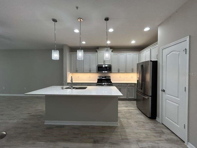 Building Photo - 204 Rustic Loop