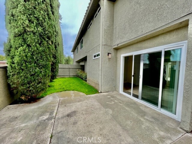 Building Photo - 2558 Orange Ave