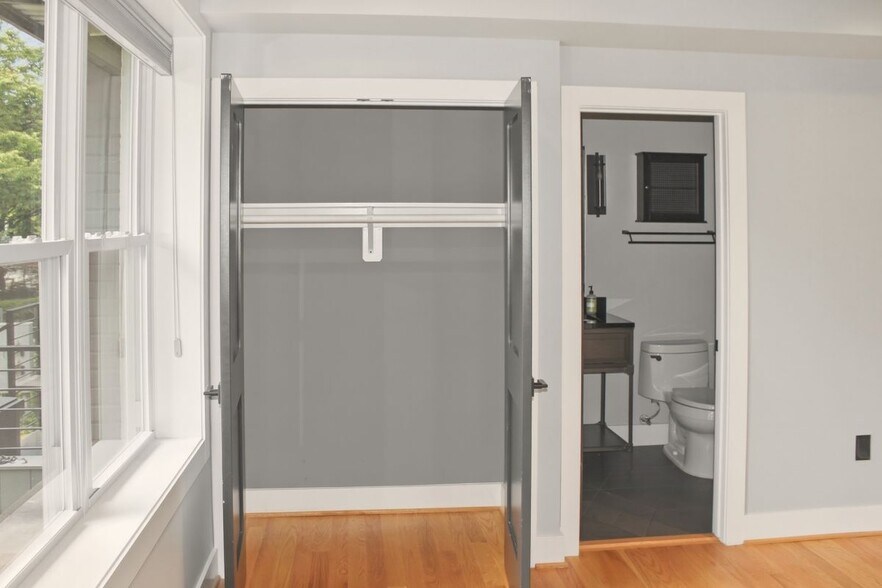 Building Photo - 1643 New Jersey Ave NW