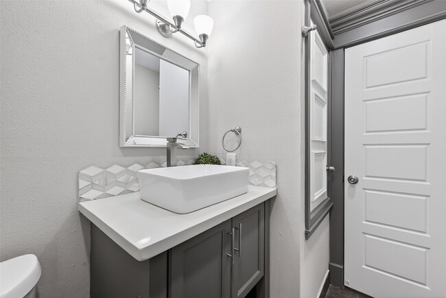 Building Photo - 11280 Braes Forest Dr