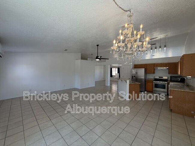 Building Photo - 1405 Secret Valley Dr SW