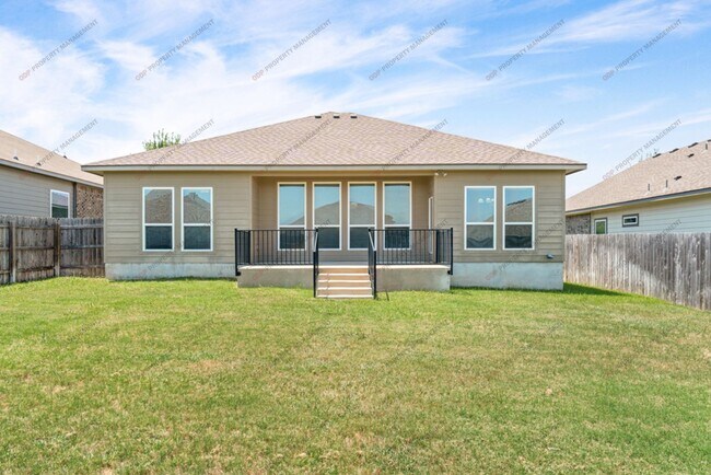 Building Photo - 5607 Blackstone Dr