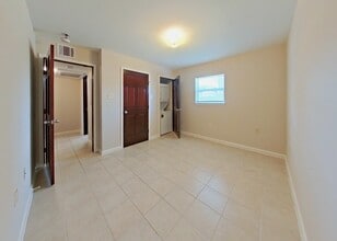Building Photo - 2808 Avenue M