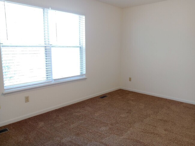 Building Photo - 3504-3506 Delmar Ct.