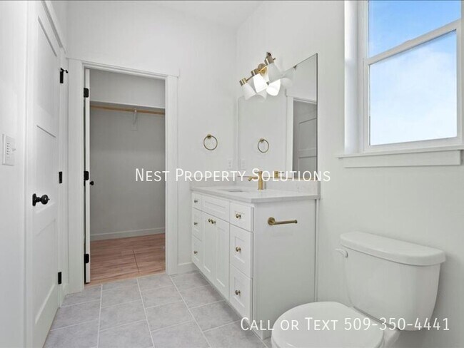 Building Photo - 13436 Rd 4 NE