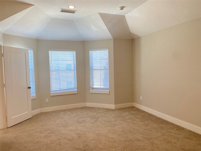 Building Photo - 13409 Preston Cliff Ct