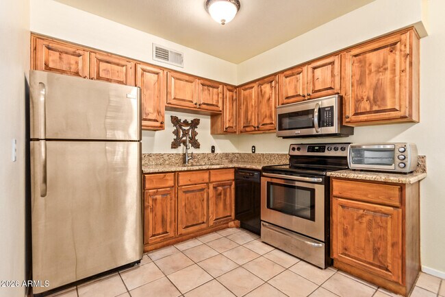 Building Photo - 3626 N 37th St