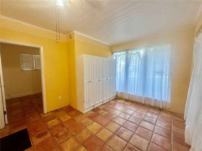 Building Photo - 1105 N Lake Otis Dr SE