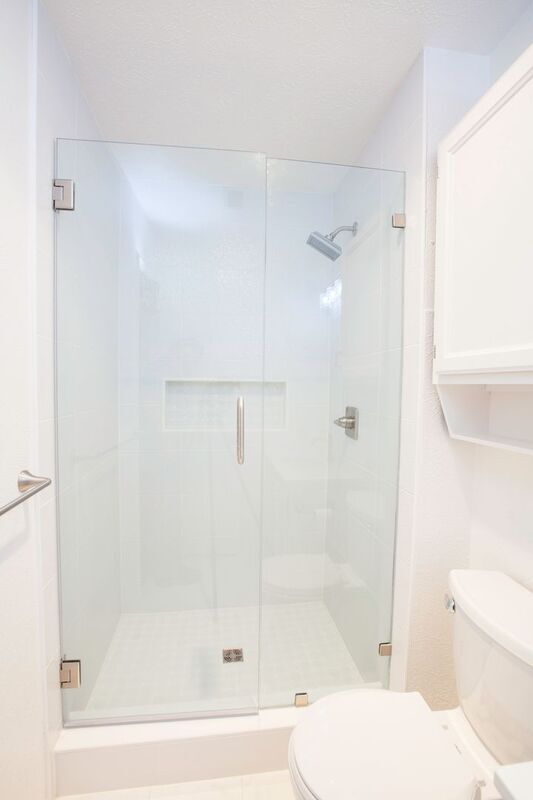 Building Photo - 921 Mossvine Dr