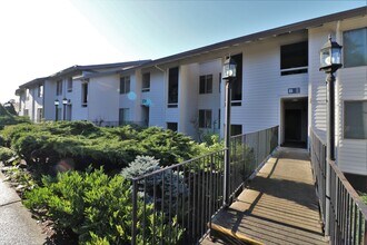 Building Photo - Amazing Views! 2 Bedroom Now Available!