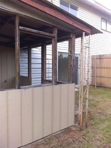 Building Photo - 733 Arrowhead Cir