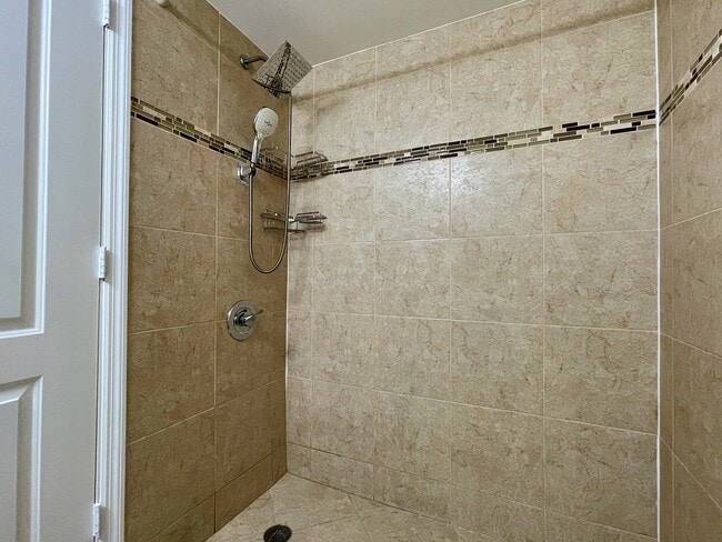 Building Photo - 1005 S Flagler Ave