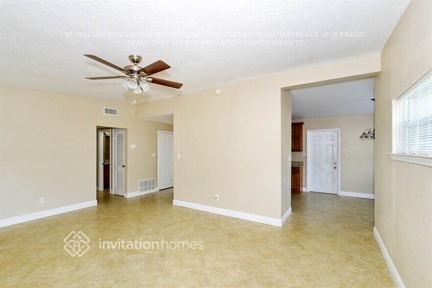 Building Photo - 3451 Australian Cir