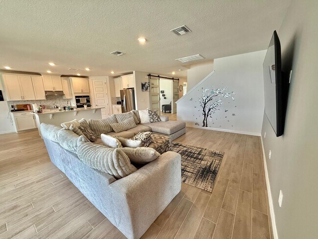 Building Photo - Bartow Rental Home!