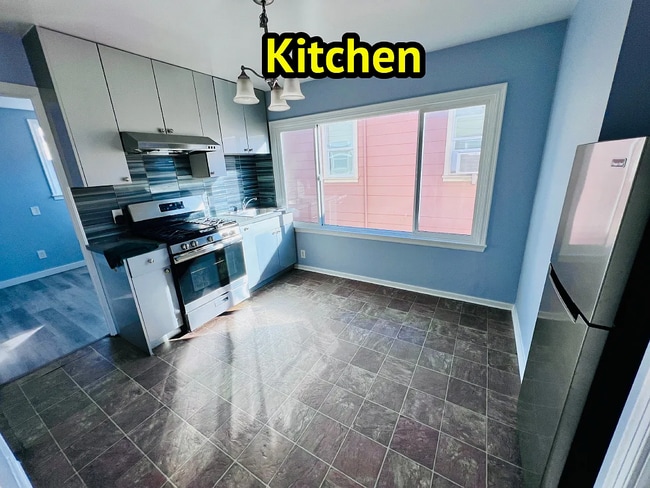 Building Photo - 660 Railroad Ave