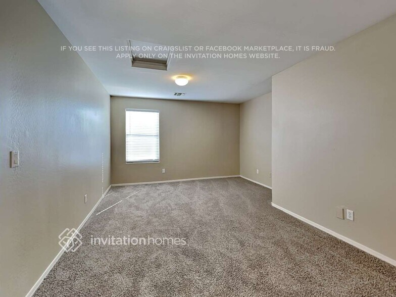 Building Photo - 3716 W Darrow St