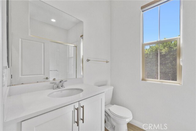 Building Photo - 137 Primrose Dr