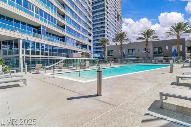 Building Photo - 4525 Dean Martin Dr