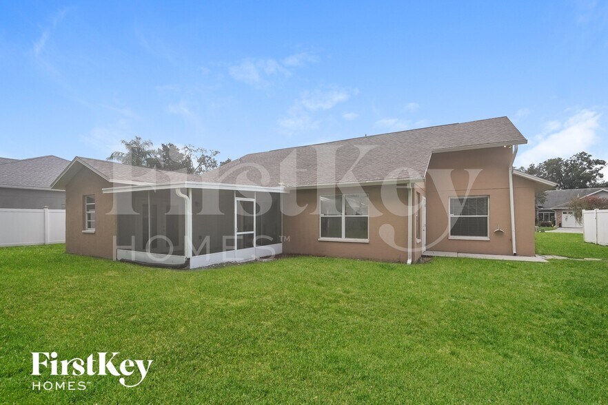 Building Photo - 5718 Wedgefield Dr