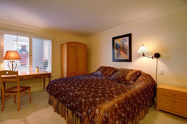 Building Photo - Stylish Dream Condo located across the street from East Beach! Santa Barbara:)