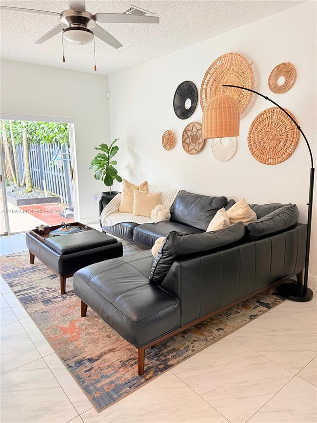 Building Photo - 4021 SW 153rd Ave