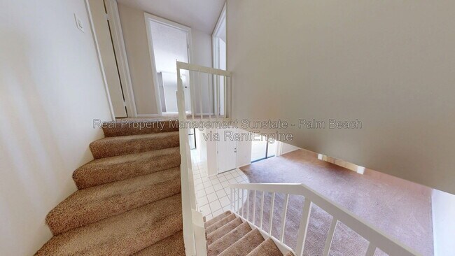 Building Photo - 1118 11th Ct