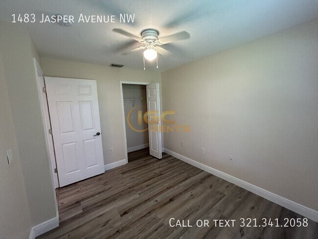 Building Photo - 1483 Jasper Ave NW
