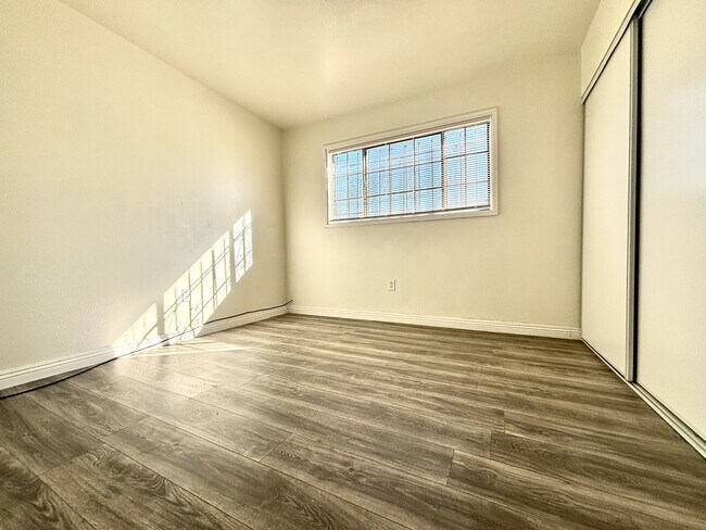 Building Photo - 1100 Saylor Way