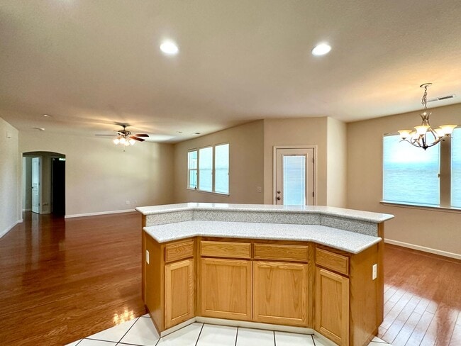 Building Photo - House Available Now!