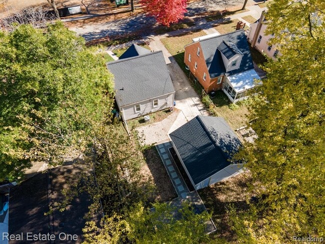 Building Photo - 2989 Cummings Ave