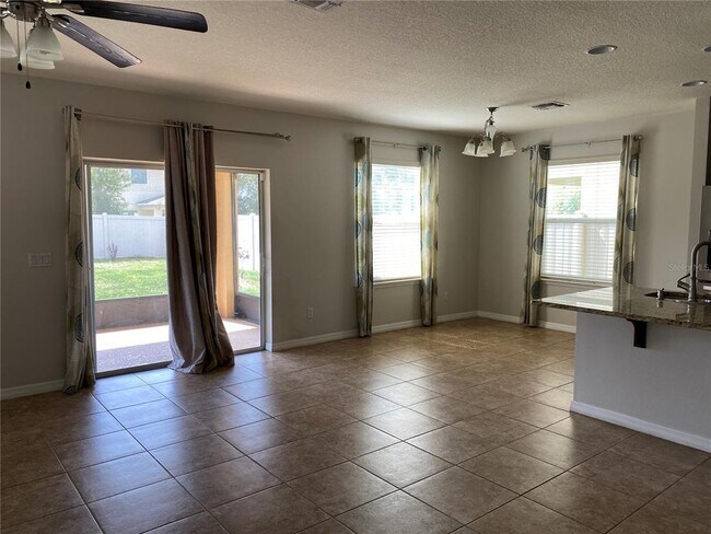 Building Photo - 2728 Monticello Way