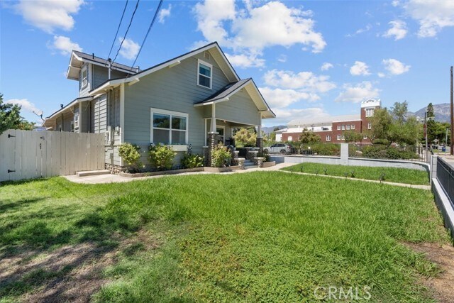 Building Photo - 329 N Campus Ave