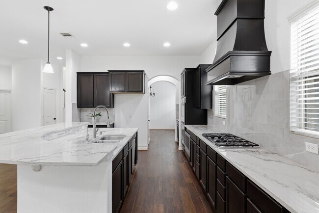 Building Photo - 135 Deerfield Meadow Dr