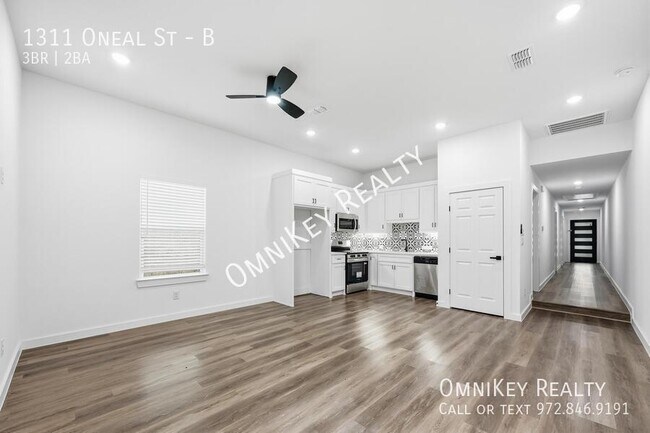 Building Photo - 1311 Oneal St